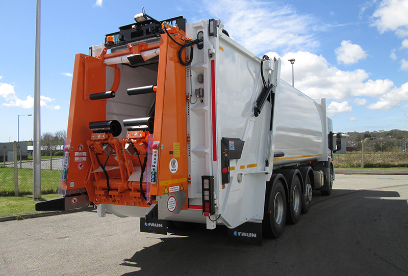 Rear End loader Rotary 3